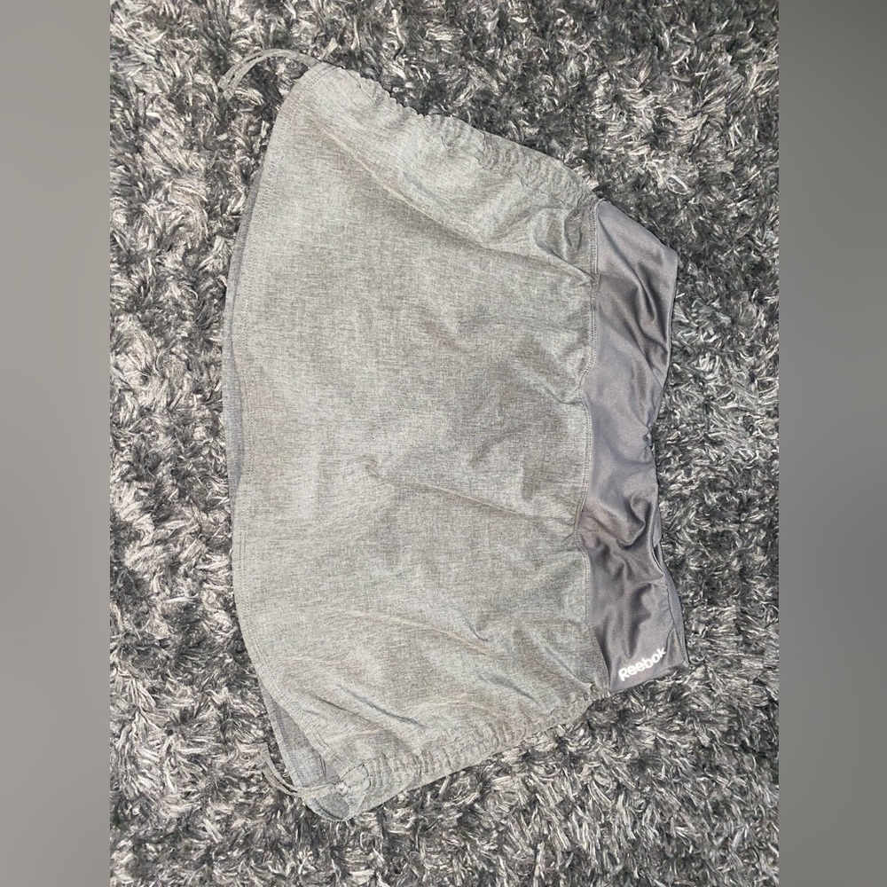 Grey Reebok tennis skirt size large but runs smaller